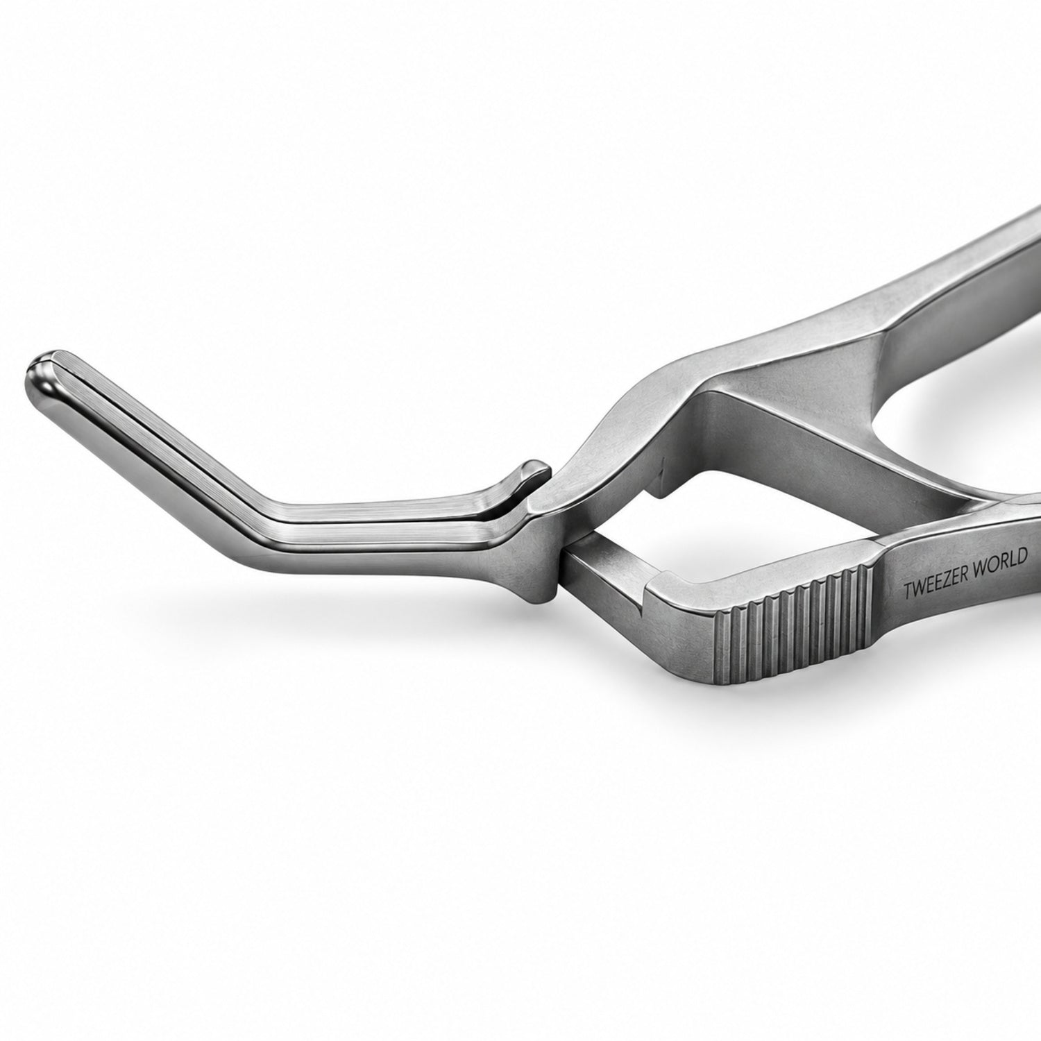 DeBakey Cross-Action Bulldog Clamp – Angled, 12 cm — jaw detail catalogue illustration