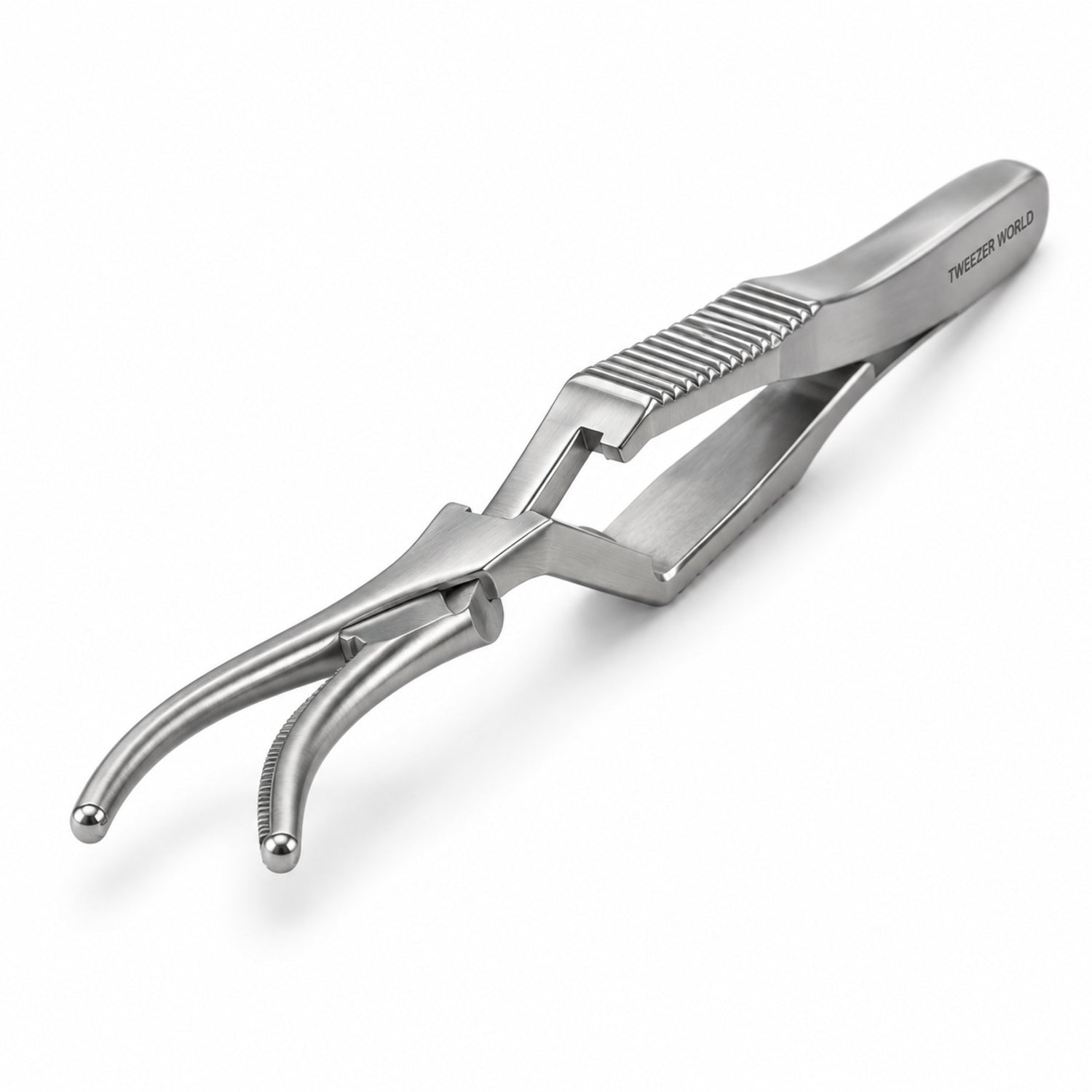 DeBakey Cross-Action Bulldog Clamp – Curved, 20 mm Jaw — front perspective catalogue illustration